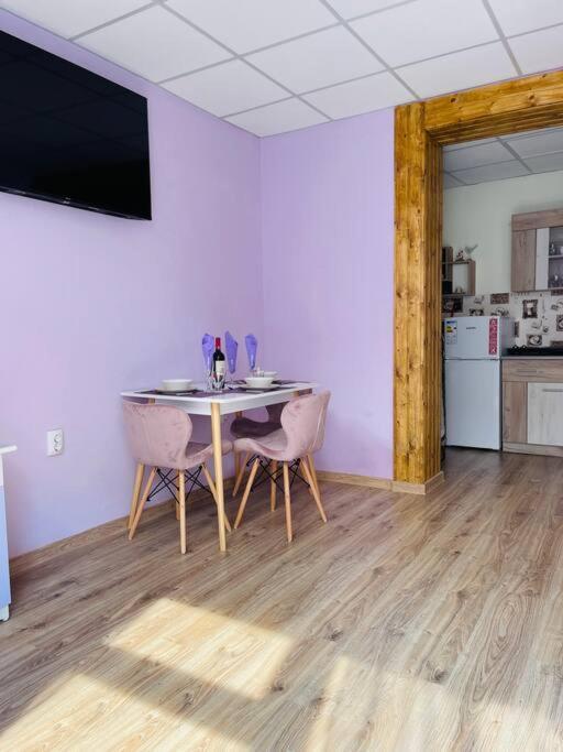 Lavender Luxury Apartment Oradea Exterior foto